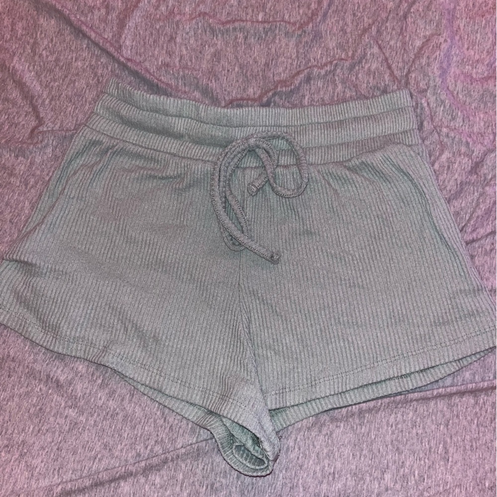 mint ribbed lounge shorts